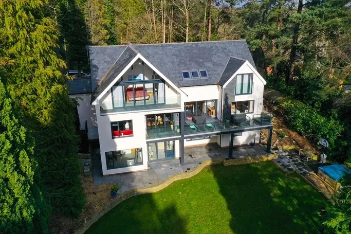 Builders in Guildford